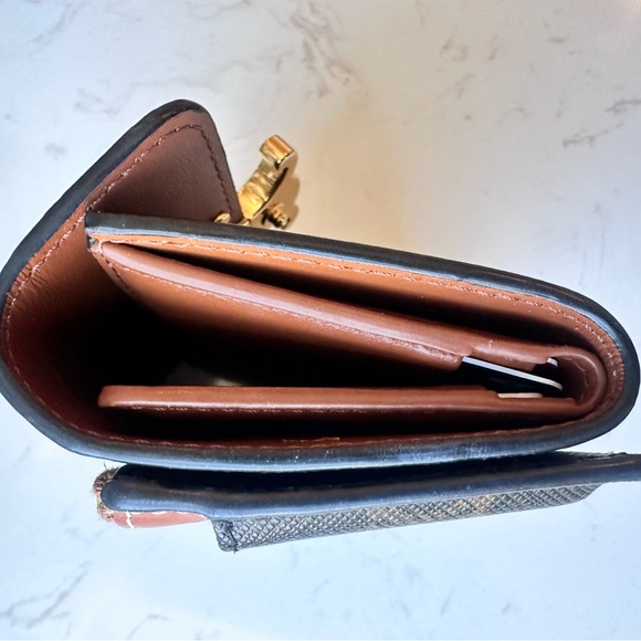 Authentic COMPACT WALLET WITH COIN TRIOMPHE IN TRIOMPHE CANVAS. - Picture 11 of 15